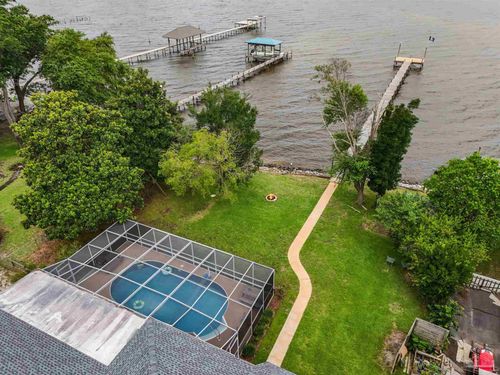 6338 E Bay Blvd, Gulf Breeze, FL, 32563-9732 | Card Image