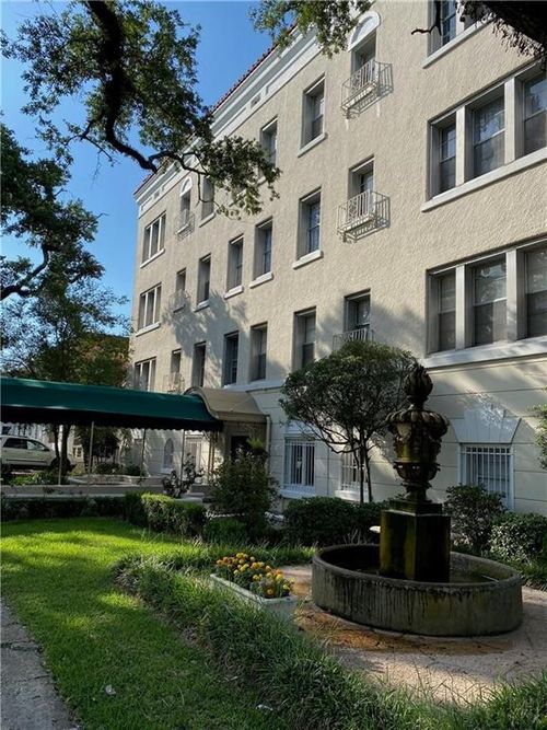 d-3701 Canal St, New Orleans, LA, 70119-6148 | Card Image