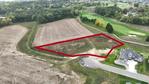 4917 Home Stretch Drive, WESTPORT, WI, 53597 | Card Image