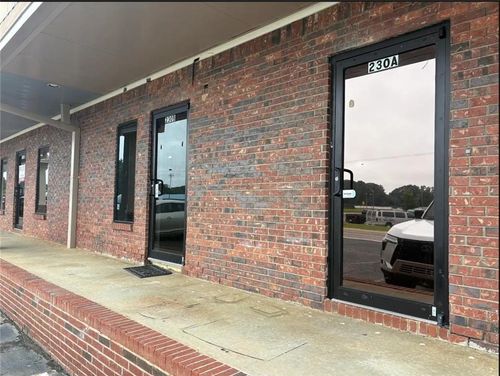 230a-230 N Hammond Dr, Monroe, GA, 30655-2497 | Card Image