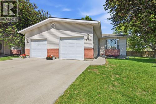 112 Dovista Crt Se, Calgary, AB, T2B3P4 | Card Image