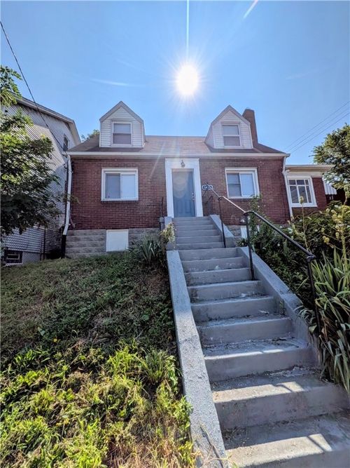 1421 Meadow St, Mckeesport, PA, 15132-5471 | Card Image