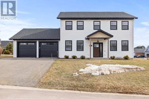 15 Horseshoe Blvd, Charlottetown, PE, C1C1R6 | Card Image