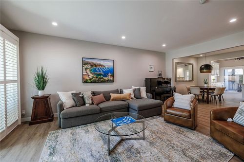 1219 S Catalina Ave, Redondo Beach, CA, 90277-3648 | Card Image
