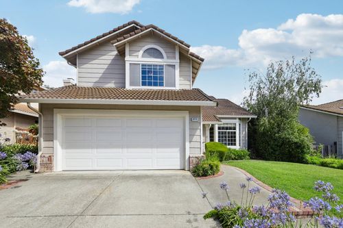 2474 Bay Hill Circle, Fairfield, CA, 94534 | Card Image