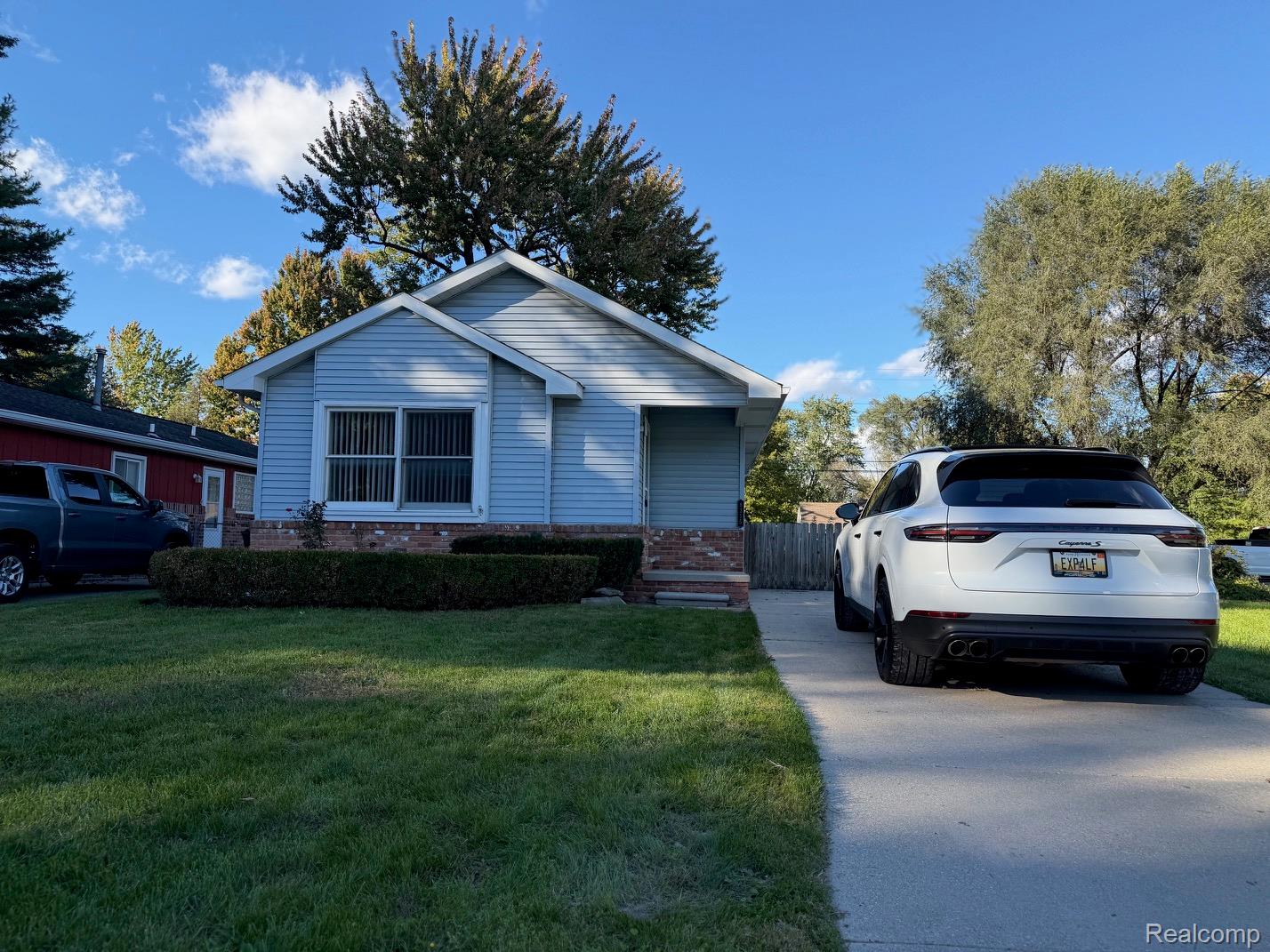 Residential in Shelby Charter Township 3