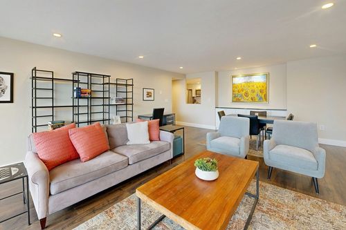 707-45 Longwood Ave, Brookline, MA, 02446-5218 | Card Image