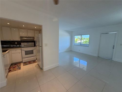 apt-205-1400 Ne 54th St, Fort Lauderdale, FL, 33334-4902 | Card Image