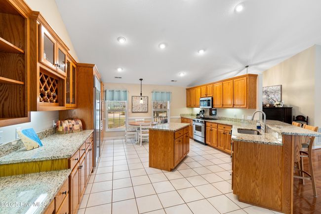 618 Oyster Bay Dr, House other with 3 bedrooms, 4 bathrooms and 2 parking in Sunset Beach NC | Image 8