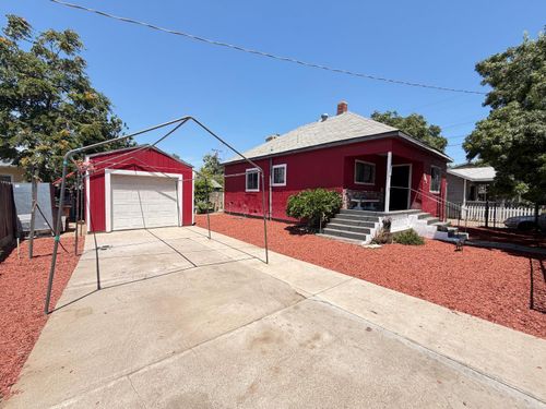 323 E 1st St, Stockton, CA, 95206-2065 | Card Image