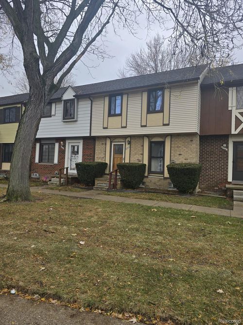 8410 Hickory Dr Drive, Sterling Heights, MI, 48312 | Card Image