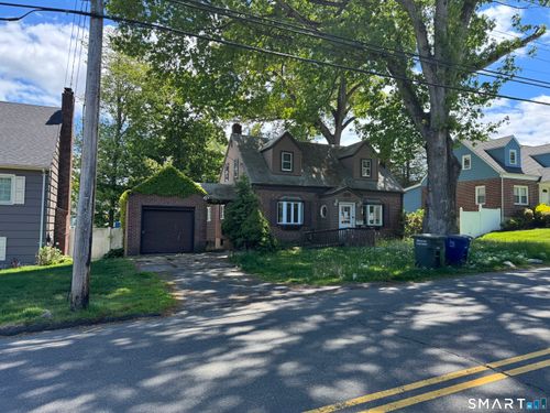 337 Jewett Ave, Bridgeport, CT, 06606-2827 | Card Image