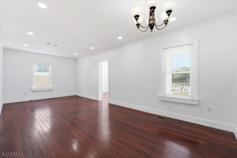 Residential Lease in Middlesex Boro 5