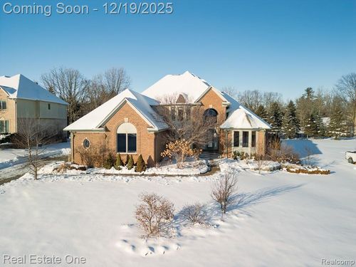534 Parkland Hills Dr, Oakland Twp, MI, 48306-1769 | Card Image