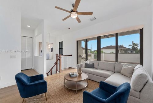 8453-8453 Nw 51st Ter, Doral, FL, 33166 | Card Image