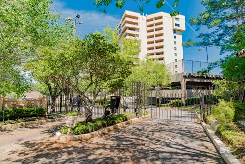 apt-703-100 Tower Dr, Daphne, AL, 36526-7450 | Card Image