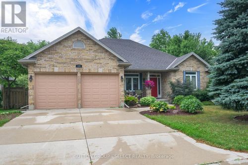 109 Willow Ridge Rd, Ilderton, ON, N0M2A0 | Card Image