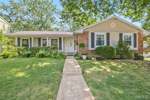7278 Hill Rose Ct, Oakville, MO, 63129-5707 | Card Image