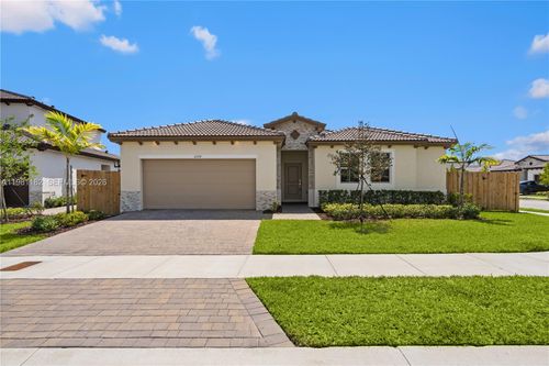 2310 Se 28th Dr, Homestead, FL, 33035-2020 | Card Image