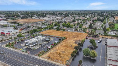 1970 Mchenry Ave, Escalon, CA, 95320-9601 | Card Image