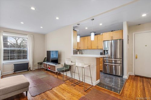 apt-3m-30 Hobart St, Woodside, NY, 11377-1437 | Card Image