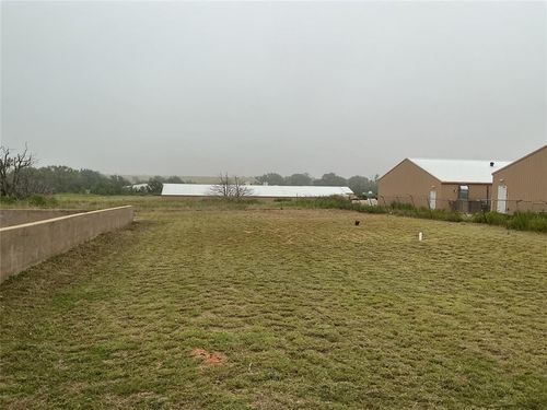 10830 N 2248 Rd, Clinton, OK, 73601-6009 | Card Image