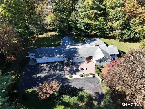 101 Collier Rd, Wethersfield, CT, 06109-3526 | Card Image