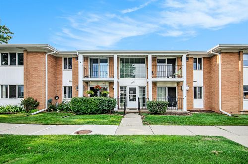 apt-24-8226 Huntington St, Westland, MI, 48185-1668 | Card Image