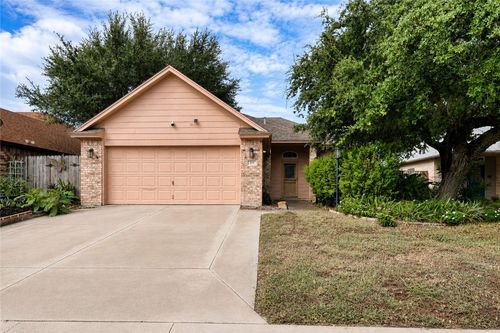 177 Whistlers Cove Rd, Rockport, TX, 78382-4329 | Card Image