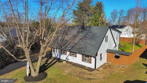 5 Perennial Ln, Willingboro, NJ, 08046-2622 | Card Image