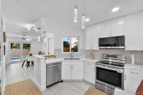 6363 Seagrape Cir, Margate, FL, 33063-7062 | Card Image