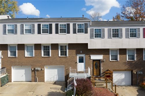 84 Cortland Dr W, Mc Kees Rocks, PA, 15136-1634 | Card Image