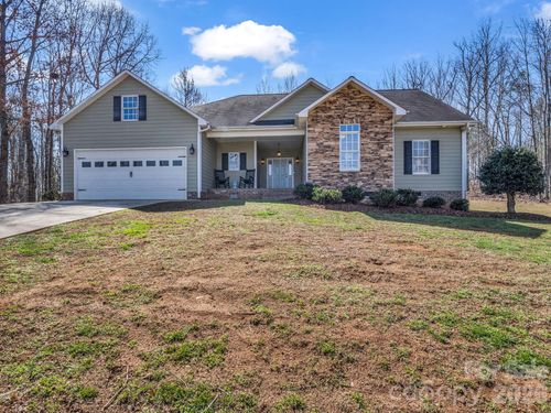 385 White Stone Dr, Bostic, NC, 28018-7581 | Card Image