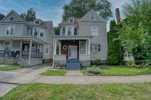910 Walnut St, Erie, PA, 16502-1373 | Card Image