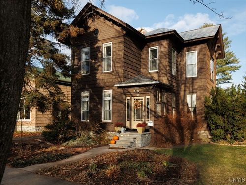 535 John St, Clayton, NY, 13624-1207 | Card Image