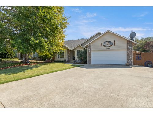 2730 Golfview Ave, Sutherlin, OR, 97479-9877 | Card Image