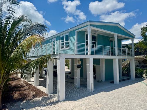 325 Pirates Rd, Little Torch Key, FL, 33042-5541 | Card Image