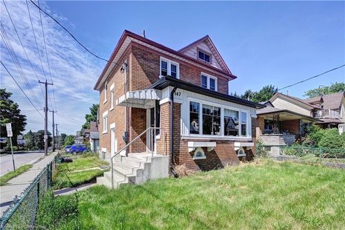 147 Courtland Ave E, Kitchener, ON, N2G2T9 | Card Image