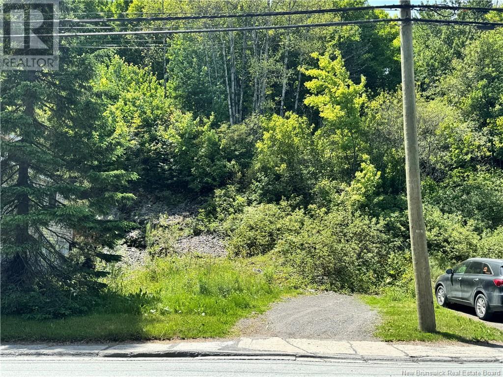 Land in Edmundston 4
