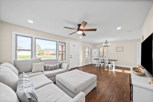 3425 Leland Cir, Hopkinsville, KY, 42240-5385 | Card Image