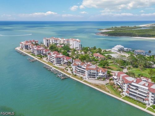 232-232 La Peninsula Blvd, NAPLES, FL, 34113-4035 | Card Image