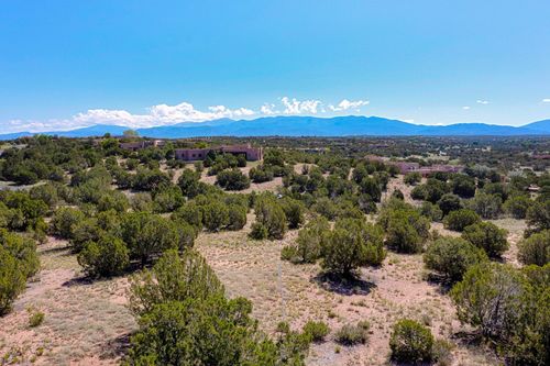 20 Honeysuckle Cir, Santa Fe, NM, 87506-1288 | Card Image