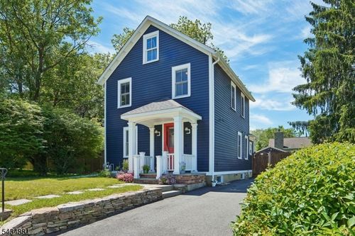 48 Mountain Ave, Mendham, NJ, 07945-1400 | Card Image