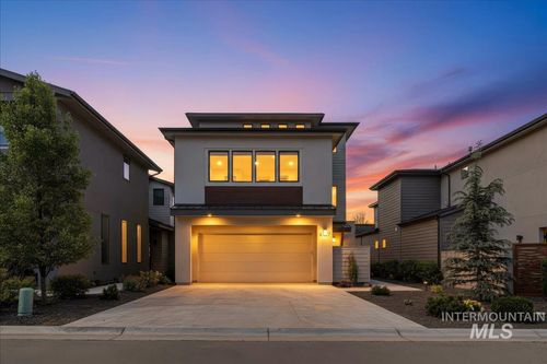 6787 E Warm Springs, Boise, ID, 83716 | Card Image