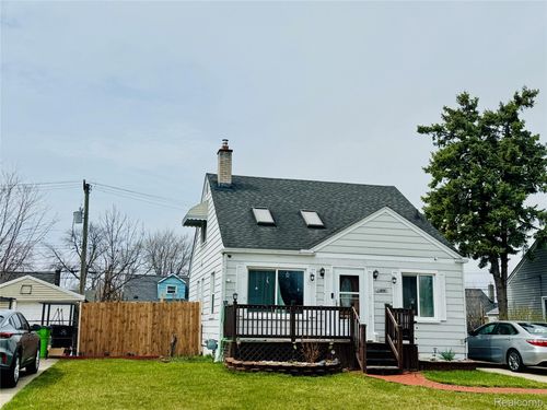 25641 Chalmers St, Roseville, MI, 48066-3724 | Card Image