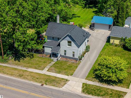 329 Ely St, Alma, MI, 48801-1901 | Card Image