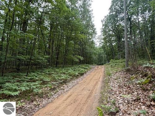 V/L Beechwood Drive, Roscommon, MI, 48653 | Card Image
