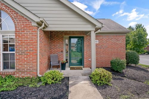 3852 Sandstone Cir, Powell, OH, 43065-8529 | Card Image