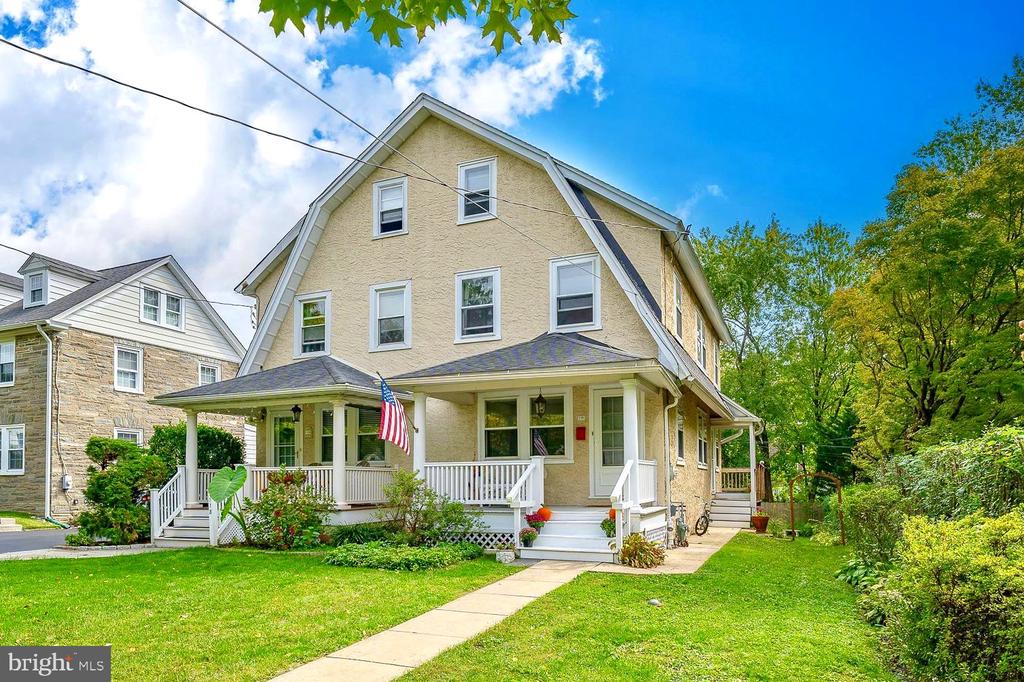 Poplar Ave, Wayne, PA 19087