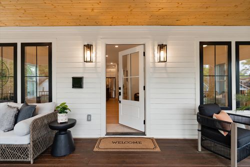 1111 Pennock Ave, Nashville, TN, 37207-5713 | Card Image